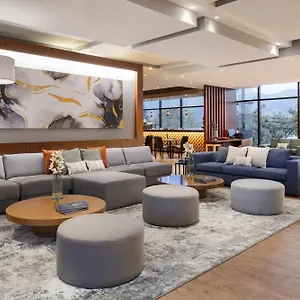 Fairfield By Marriott Embajada Bogota